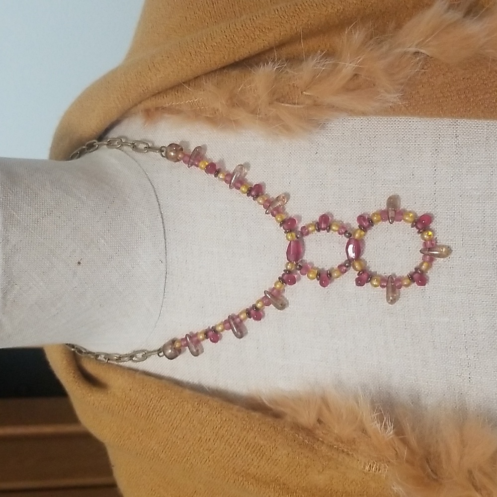 Necklace choker